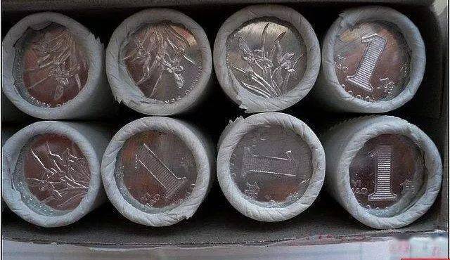 2000年1元菊花硬币现在的价格