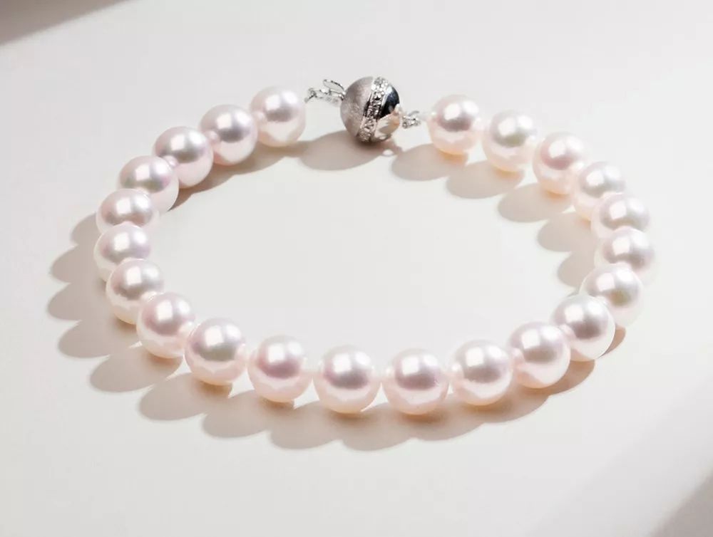 akoya珍珠项链的价格表(日本海水珍珠akoya8.5一9价格在178一粒,贵吗)